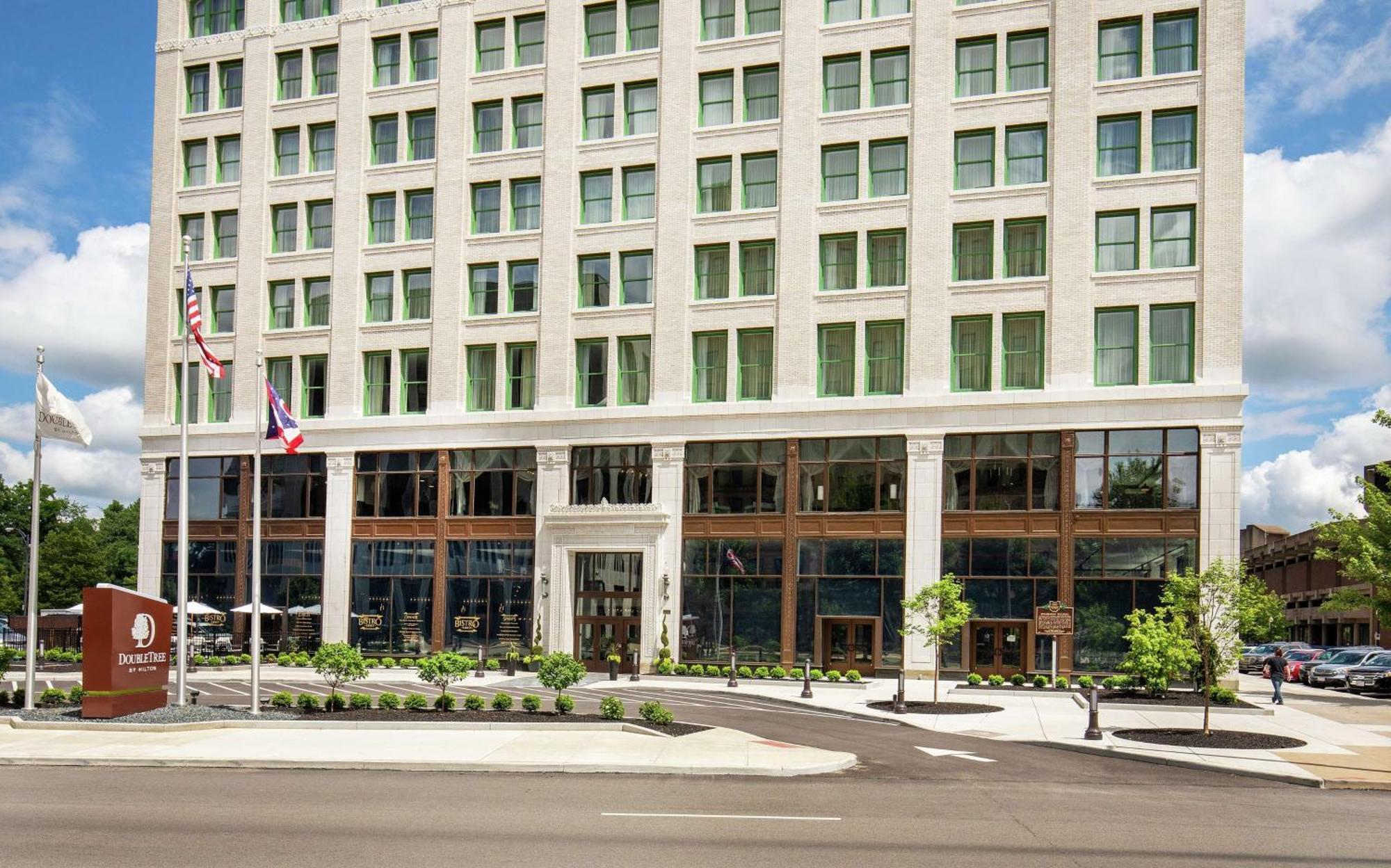 Doubletree By Hilton Youngstown Downtown Exterior photo